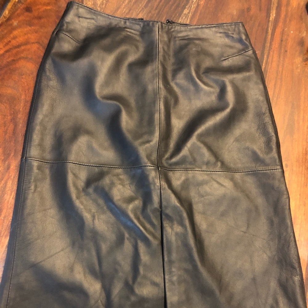 Elements. by VAKKO leather skirt